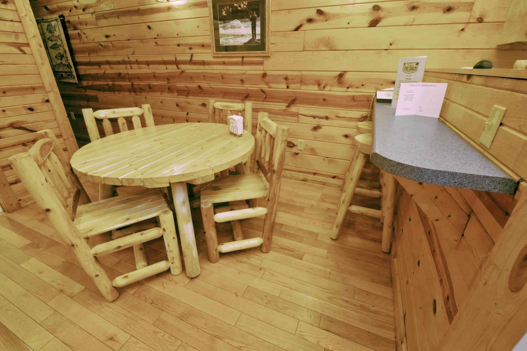 The Cabins At Pine Haven - Beckley Beaver Ngoại thất bức ảnh