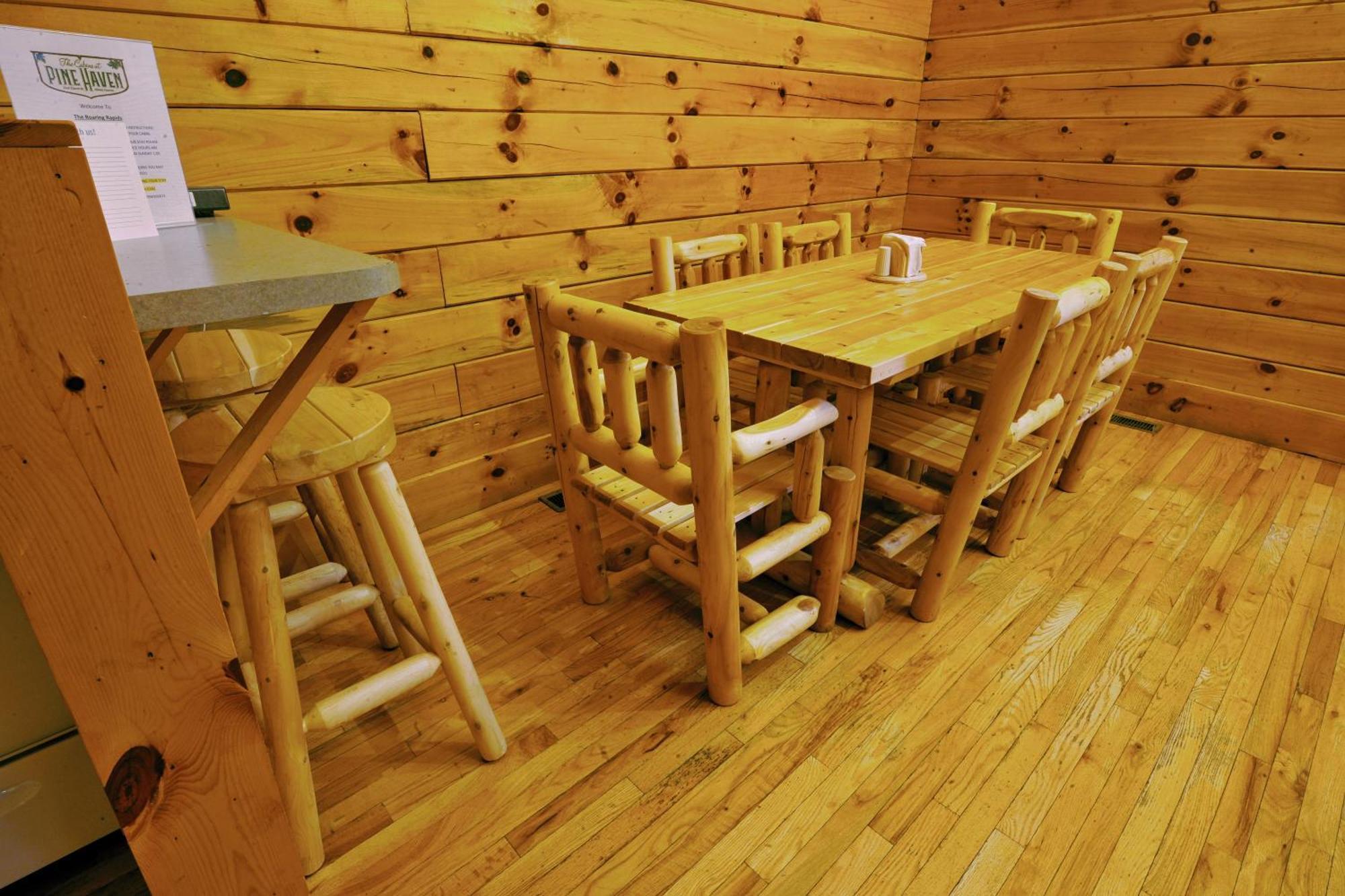 The Cabins At Pine Haven - Beckley Beaver Ngoại thất bức ảnh